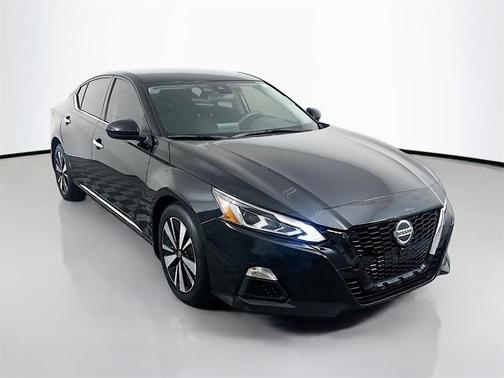2021 Nissan Altima 2.5 SV