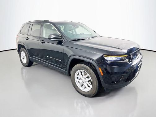 Diamond Black 2023 Jeep Grand Cherokee Laredo X
