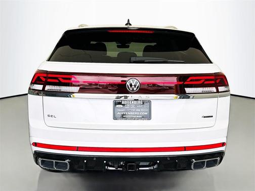 2025 Volkswagen Atlas Cross Sport 2.0T SEL Premium R-Line
