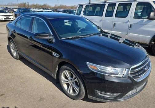 Shadow Black 2018 Ford Taurus SEL