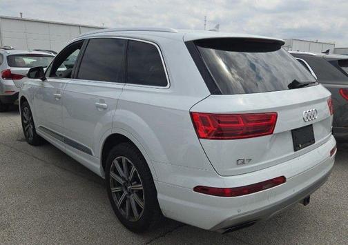 Glacier White Metallic 2018 Audi Q7 3.0T Prestige
