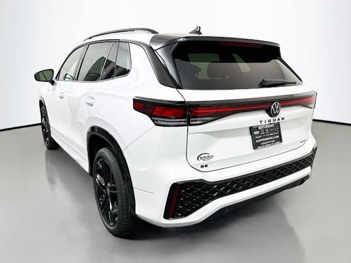 Opal White Pearl 2026 Volkswagen Tiguan 2.0T SE R-Line Black