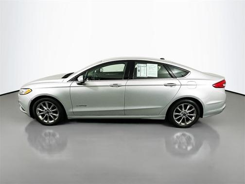 2017 Ford Fusion Hybrid SE