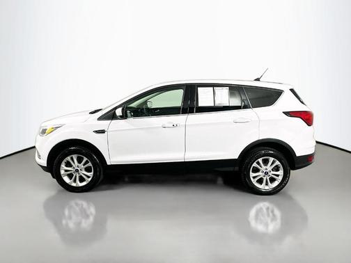 Oxford White 2019 Ford Escape SE