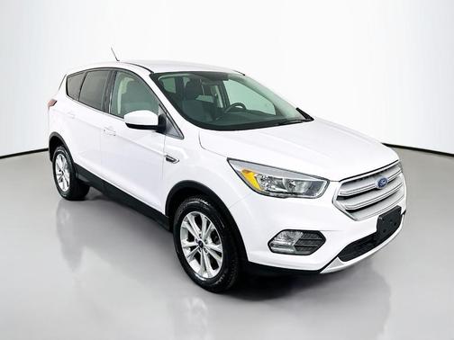Oxford White 2019 Ford Escape SE