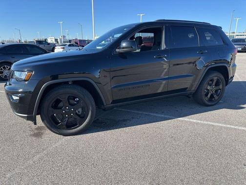 2019 Jeep Grand Cherokee Laredo