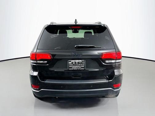 2019 Jeep Grand Cherokee Laredo