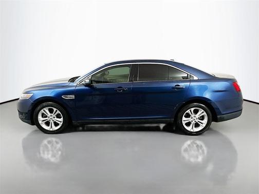 2017 Ford Taurus SE