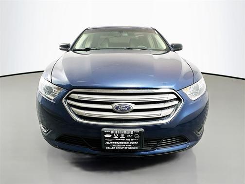 2017 Ford Taurus SE