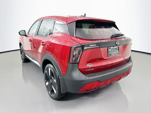 Scarlet Ember T 2026 Nissan Kicks SR