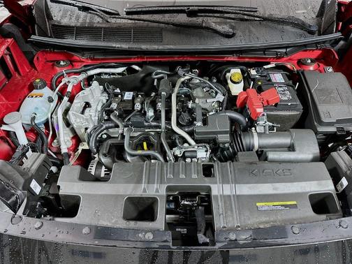 Scarlet Ember T 2026 Nissan Kicks SR