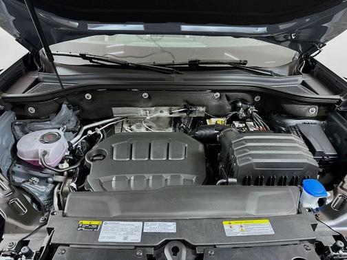 Pure Gray 2026 Volkswagen Atlas 2.0T Peak Edition