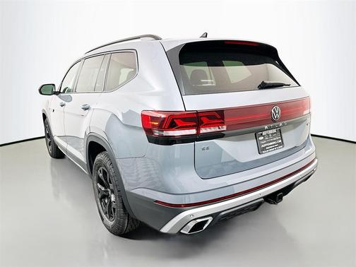 2026 Volkswagen Atlas PEAK EDITION