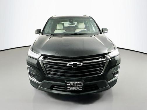 Mosaic Black Metallic 2023 Chevrolet Traverse LS