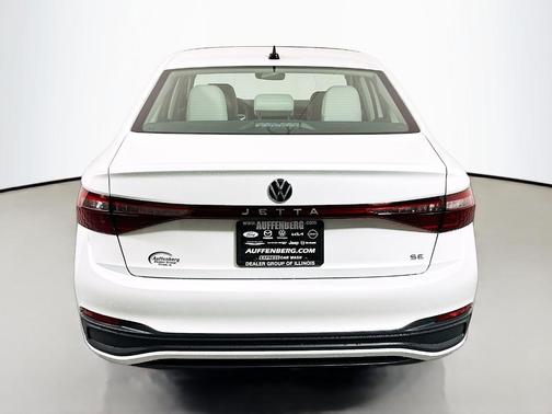 Opal White Pearl 2026 Volkswagen Jetta 1.5T SE
