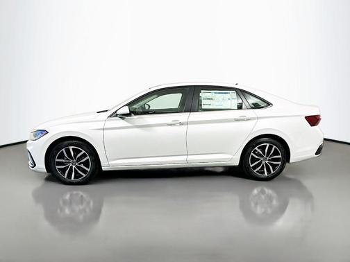 Opal White Pearl 2026 Volkswagen Jetta 1.5T SE