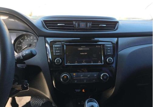 Glacier White 2021 Nissan Rogue Sport S
