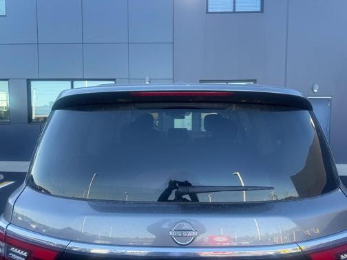 Gun Metallic 2022 Nissan Armada SV