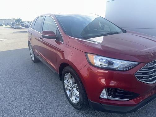 2020 Ford Edge Titanium