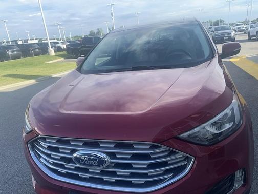 2020 Ford Edge Titanium