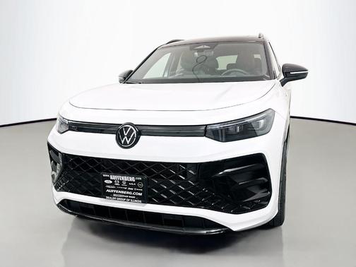 Opal White W/Deep Black Roof 2026 Volkswagen Tiguan 2.0T SE R-Line Black
