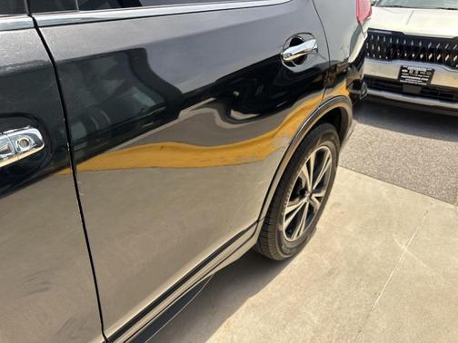 Magnetic Black 2020 Nissan Rogue SV