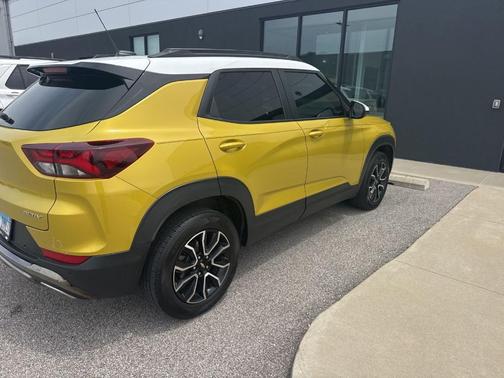 Nitro Yellow 2023 Chevrolet Trailblazer ACTIV