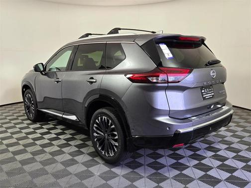 2025 Nissan Rogue Platinum