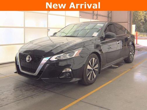 2020 Nissan Altima 2.5 SV