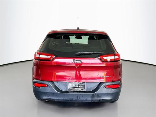 2014 Jeep Cherokee Sport