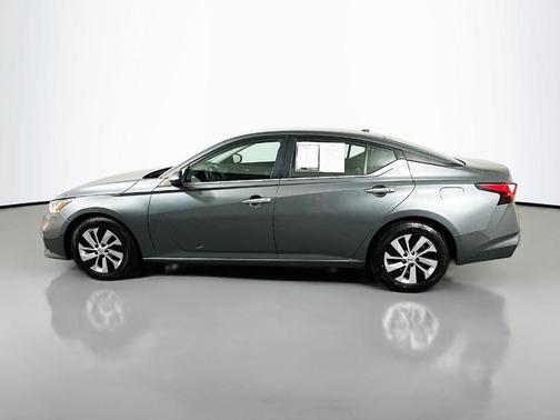 Gun Metallic 2020 Nissan Altima 2.5 S
