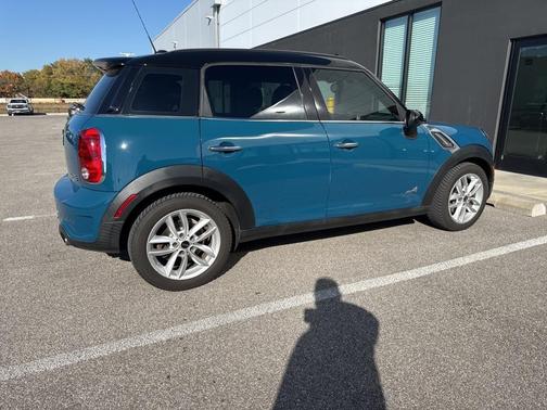 2011 MINI Cooper S Countryman Base