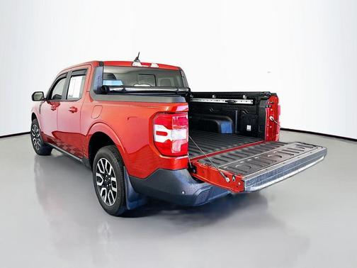 Hot Pepper Red Metallic Tinted Clearcoat 2024 Ford Maverick Lariat