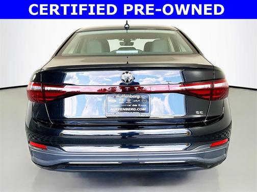 2025 Volkswagen Jetta 1.5T SE