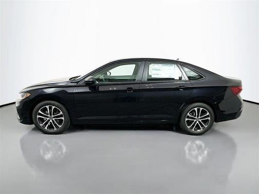 Deep Black Pearl 2026 Volkswagen Jetta 1.5T Sport
