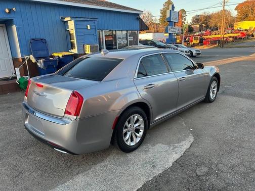 2015 Chrysler 300 Limited