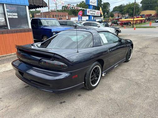 2000 Chevrolet Camaro Base