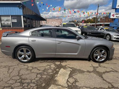2014 Dodge Charger SXT