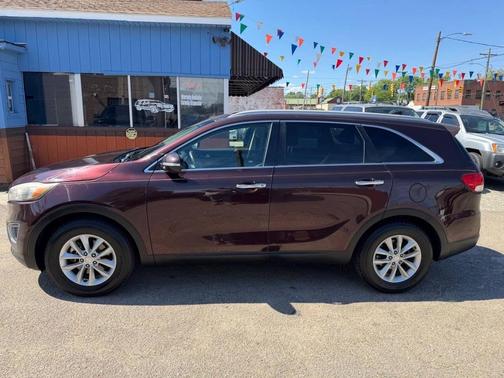 Dark Cherry 2016 Kia Sorento LX