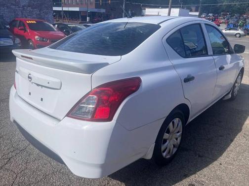 2019 Nissan Versa 1.6 S+