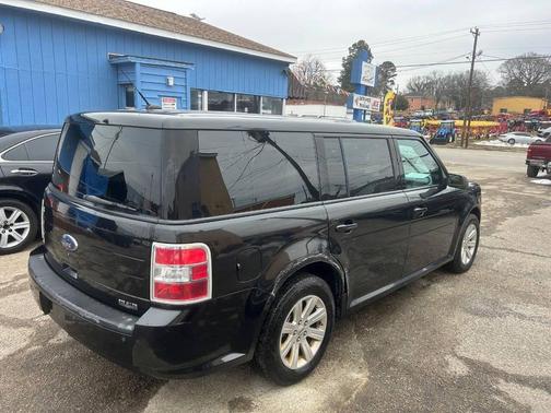 2010 Ford Flex SE