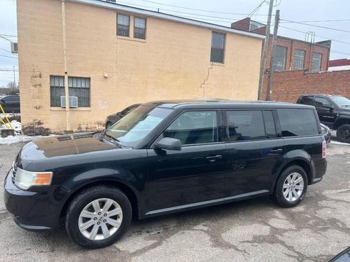 2010 Ford Flex SE