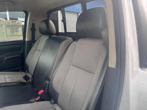 2017 Nissan Titan S