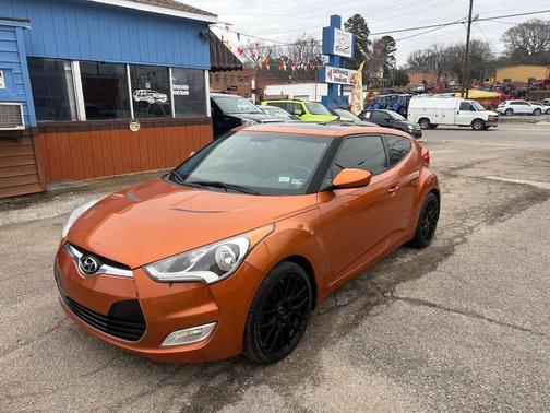 2013 Hyundai Veloster Base