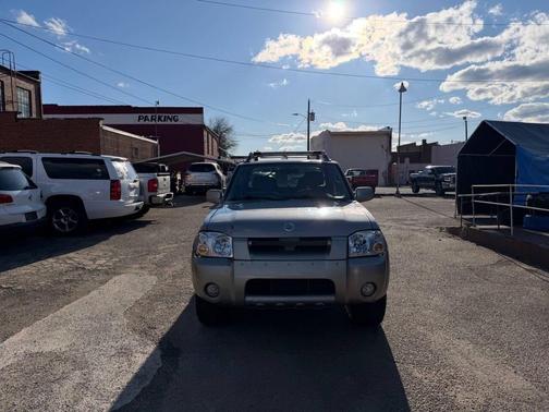 2002 Nissan Frontier SE Crew Cab