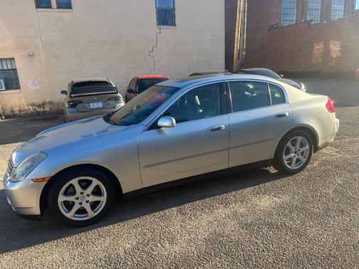 2003 INFINITI G35 Base