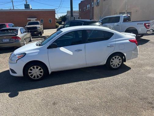 2017 Nissan Versa 1.6 SV