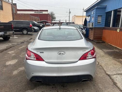 2010 Hyundai Genesis Coupe 2.0T