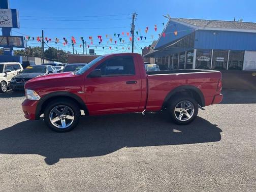 2012 RAM 1500 ST
