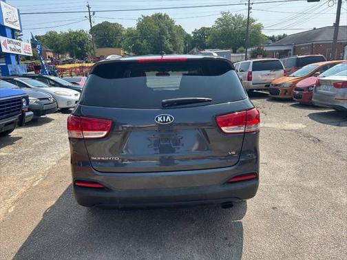 2017 Kia Sorento LX